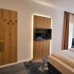 Apart-hotel Bauhaus Wellness