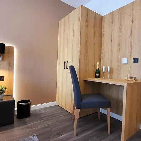 Bauhaus Wellness Aparthotel Siófok
