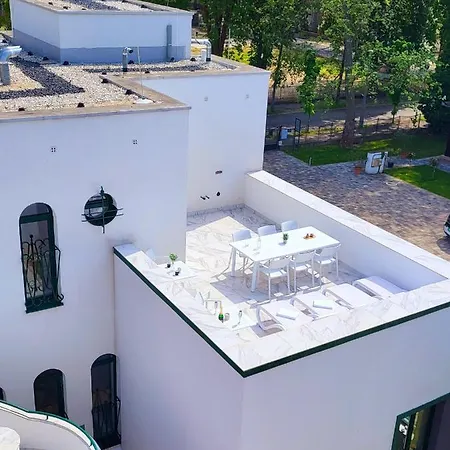 Aparthotel Bauhaus Wellness 4*