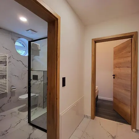 公寓式酒店 Bauhaus Wellness 希欧福克