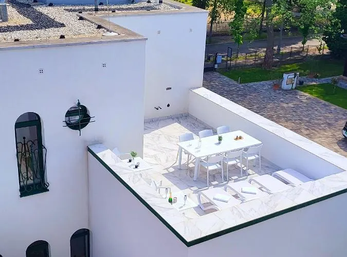 Lägenhetshotell Bauhaus Wellness 4*