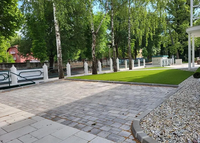 Bauhaus Wellness Lägenhetshotell