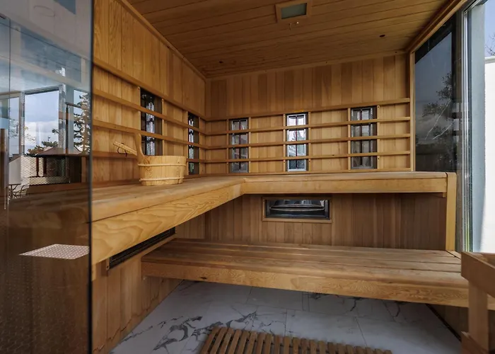 Lägenhetshotell Bauhaus Wellness 4*