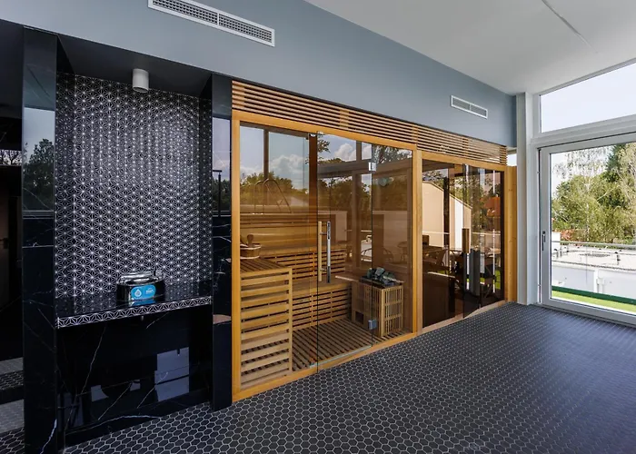 Bauhaus Wellness Lägenhetshotell Siófok